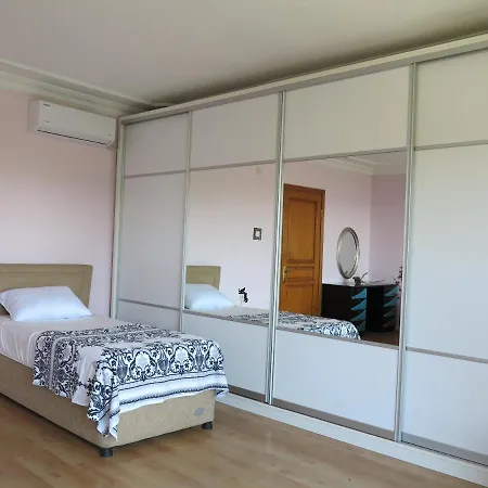 Unique & Quite, Bosphorus Villa, Great Sea View Patio,barbecue Villa Istanbul